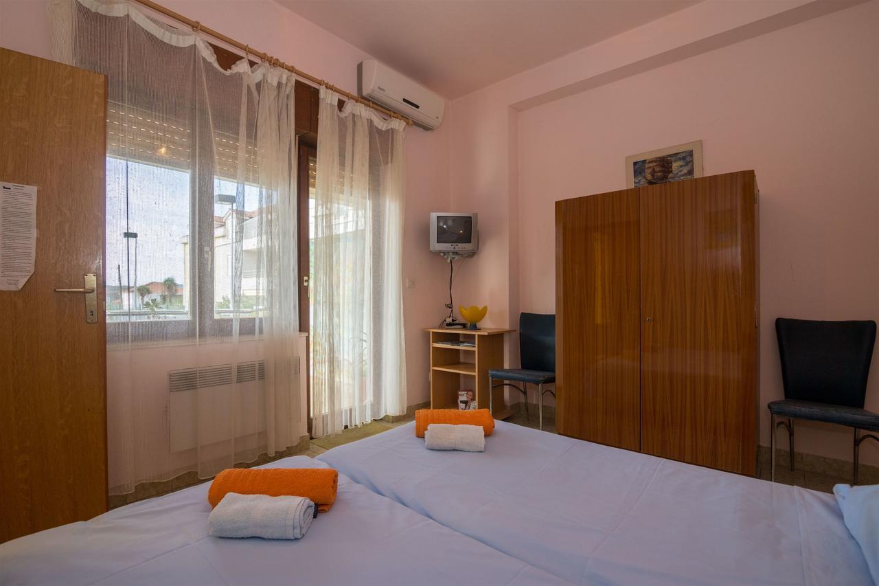 Apartments Ante Kaštela Buitenkant foto